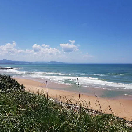 Charmant T2 Dans Le Tres Prise Quartier Beaurivage De Biarritz
